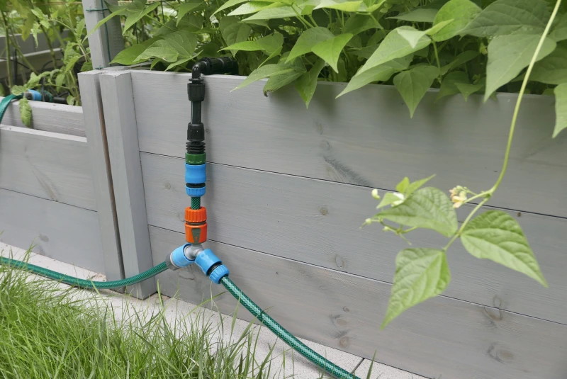 gardentechnika.pl - nawadnianie w warzywnikach drewnianych